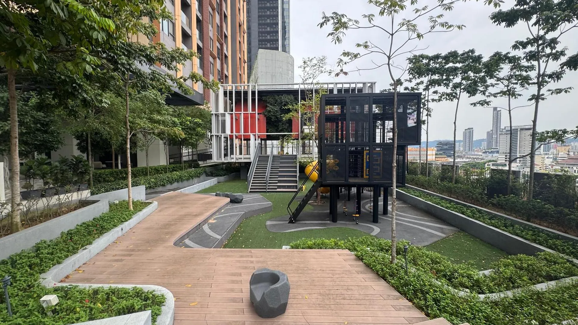 Lucentia Residences Klcc By Hausome Kuala Lumpur 0*,